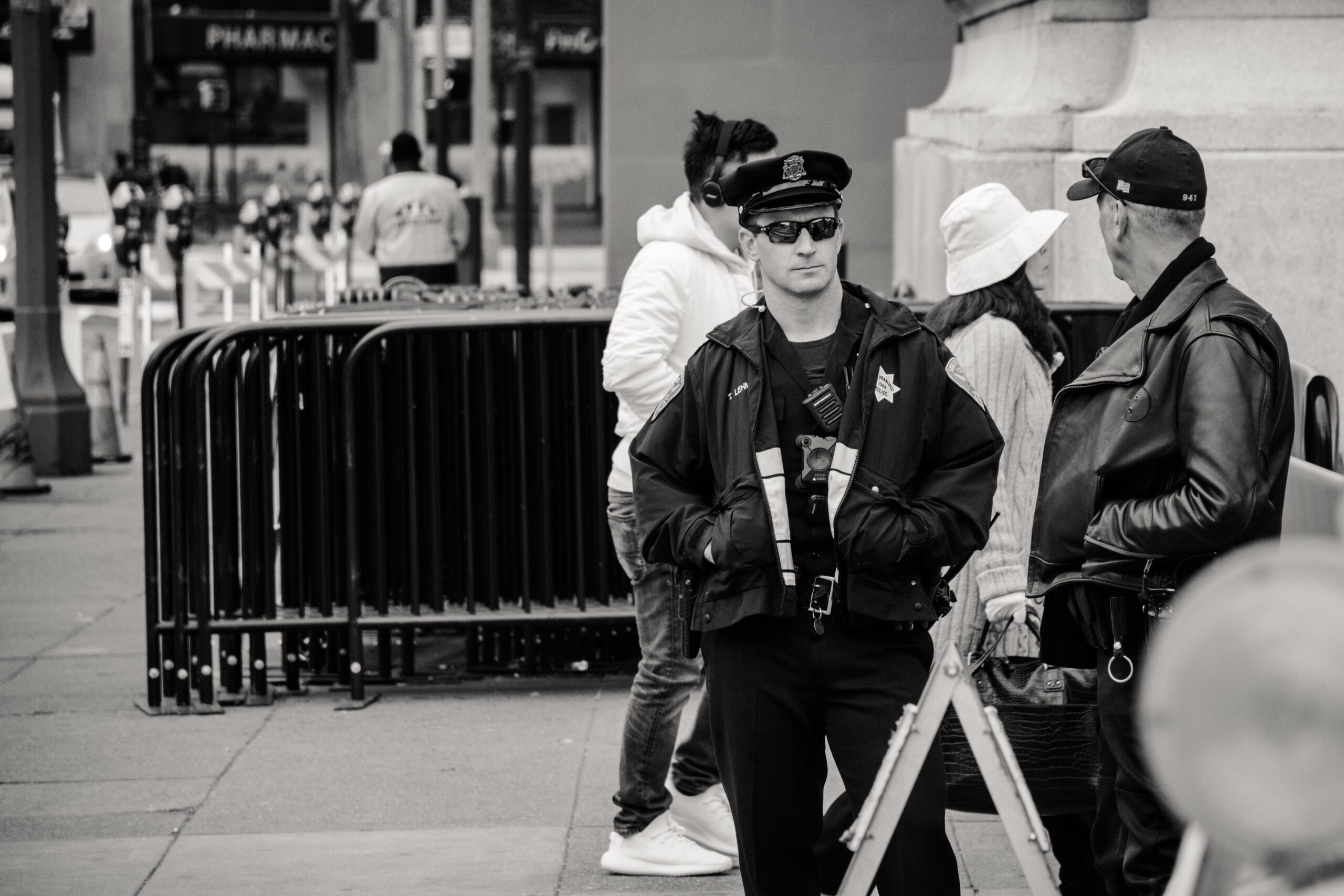 Can Security Guards Carry Guns In California